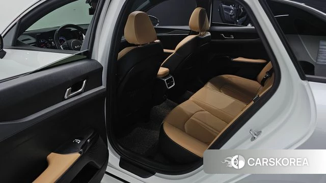 Kia K5 3rd generation 2023 Белый из Кореи, фото 2