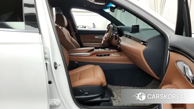 Genesis GV70 2021 Белый из Кореи, фото 2