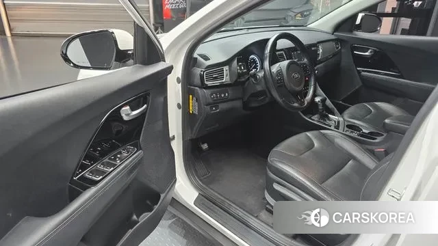 Kia Niro 2018 Белый из Кореи, фото 2