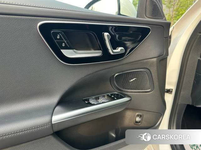 Mercedes-Benz Class C 2024 Белый из Китая, фото 2