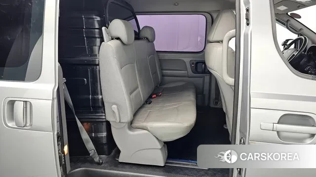 Hyundai The New Grand Starex 2019 Серебристо-серый из Кореи, фото 2