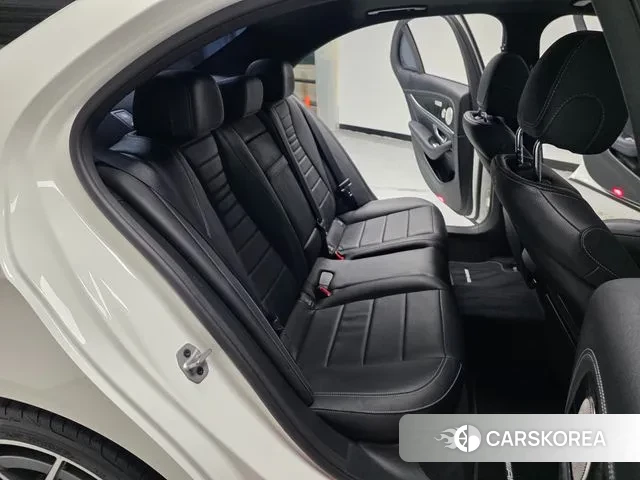 Mercedes-Benz E-Class W213 2022 Белый из Кореи, фото 2