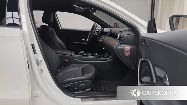 Mercedes-Benz A-Class W177 2020 Белый из Кореи, фото 2