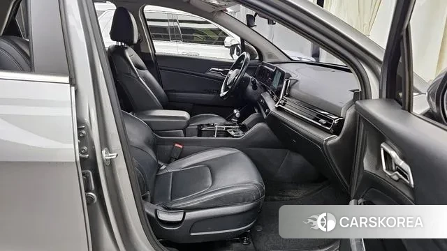 Kia Sportage 5th Generation 2021 Серебряный из Кореи, фото 2