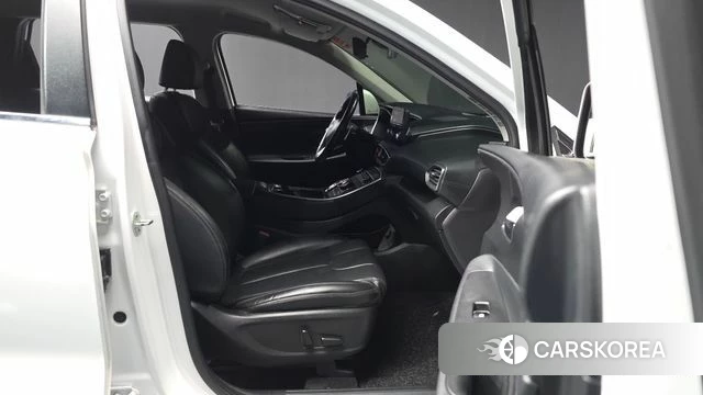Hyundai The New Santa Fe 2021 Белый из Кореи, фото 2