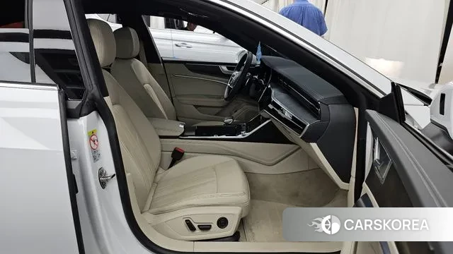 Audi A7 (4K) 2021 Белый из Кореи, фото 2