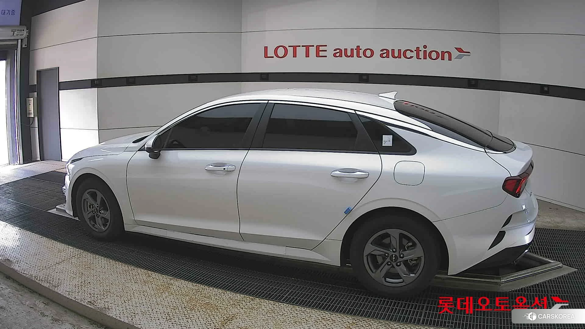 Kia K5 2022 Snow White Pearl (optional) из Кореи, фото 2