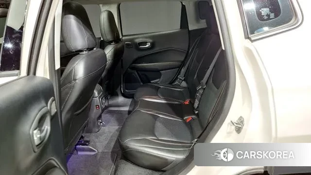 Jeep Compass 2nd Generation 2018 Белый из Кореи, фото 2