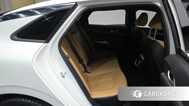 Kia K5 3rd generation 2023 Белый из Кореи, фото 2