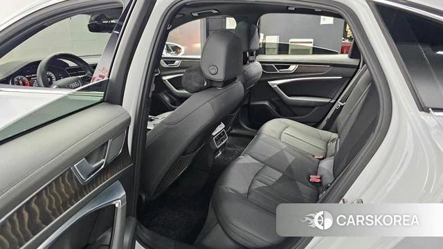 Audi A6 (C8) 2021 Белый из Кореи, фото 2