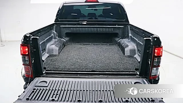 Ford Ranger 3rd Generation 2022 Черный из Кореи, фото 2