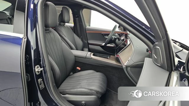 Mercedes-Benz E-Class W214 2024 Синий из Кореи, фото 2