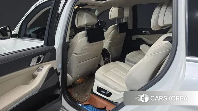 BMW X7 (G07) 2021 Белый из Кореи, фото 2