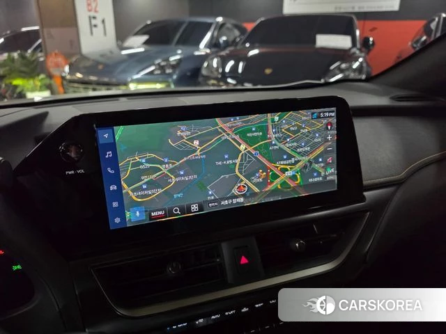 Lexus UX300h 2025 Песочный из Кореи, фото 2