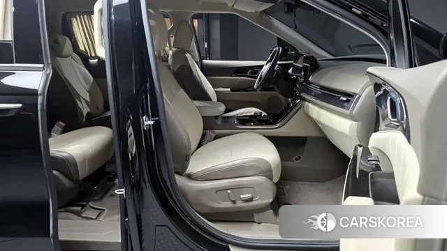 Kia Carnival 4th generation 2021 Черный из Кореи, фото 2