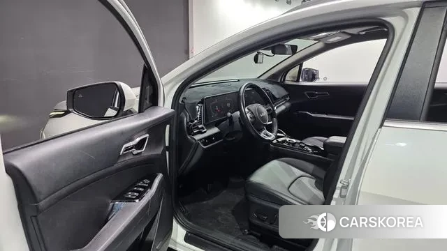 Kia Sportage 5th Generation 2023 Белый из Кореи, фото 2