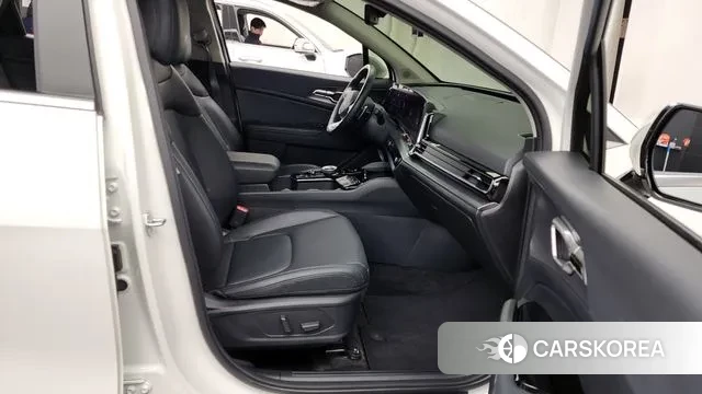 Kia Sportage 5th Generation 2024 Белый из Кореи, фото 2