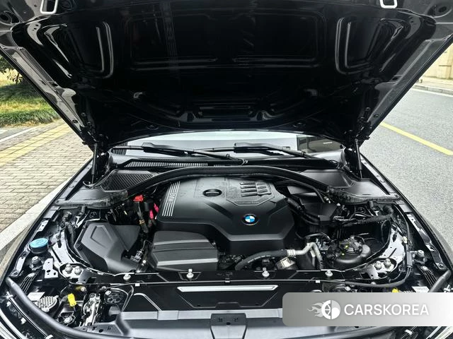 BMW 3 series 2021 Черный из Китая, фото 2