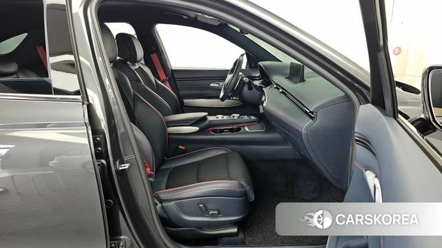 Genesis GV70 2021 Серый из Кореи, фото 2