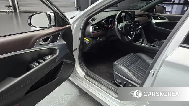 Genesis G70 2018 Серебряный из Кореи, фото 2