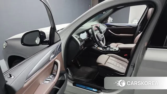 BMW X3 (G01) 2024 Белый из Кореи, фото 2