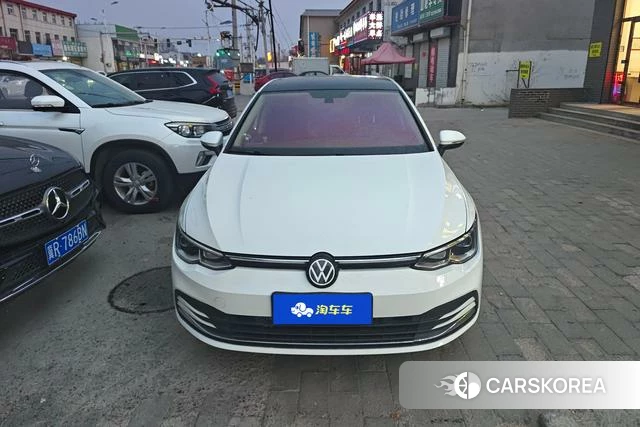 Volkswagen Golf 2021 Белый из Китая, фото 2