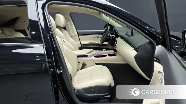 Genesis GV70 2021 Черный из Кореи, фото 2