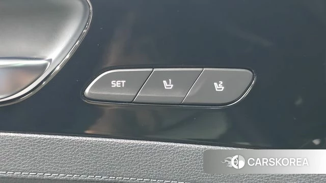 Kia The New K3 2nd generation 2022 Белый из Кореи, фото 2