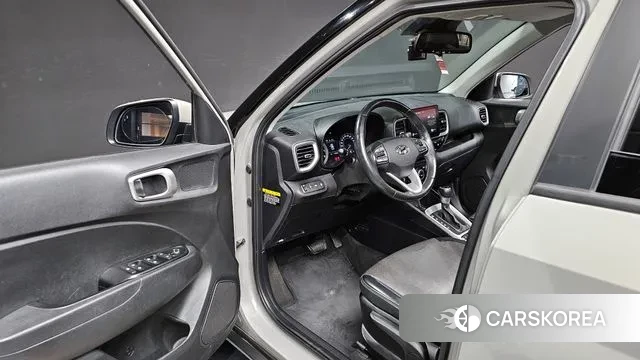 Hyundai Venue 2019 Серебристо-серый из Кореи, фото 2