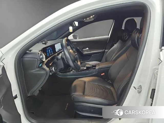 Mercedes-Benz A-Class W177 2020 Белый из Кореи, фото 2