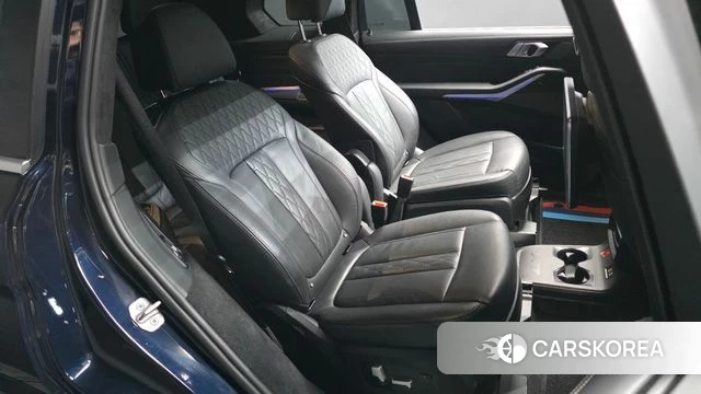 BMW X7 (G07) 2021 Черный из Кореи, фото 2