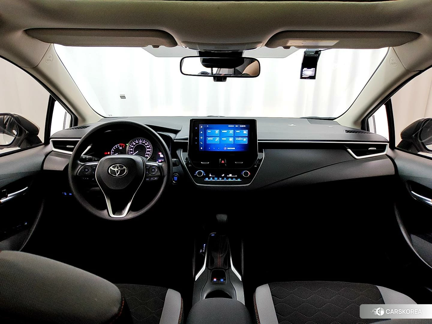Toyota Corolla 2021 Белый из Китая, фото 2