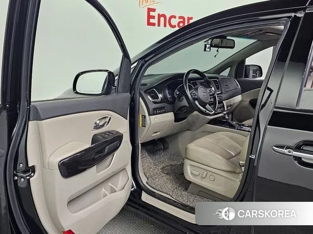 Kia The New Carnival 2019 Черный из Кореи, фото 2
