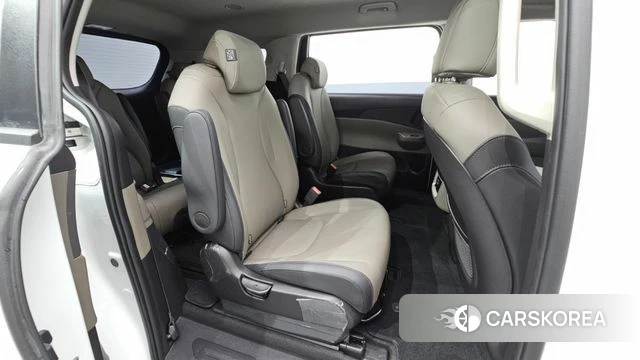 Kia The New Carnival 4th Generation 2026 Белый из Кореи, фото 2