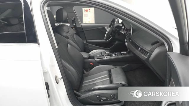 Audi A4 (B9) 2018 Белый из Кореи, фото 2