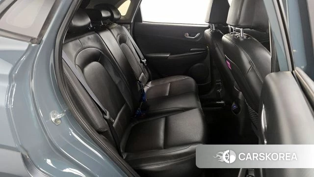 Hyundai The New Kona 2022 Светло-серебряный цвет из Кореи, фото 2