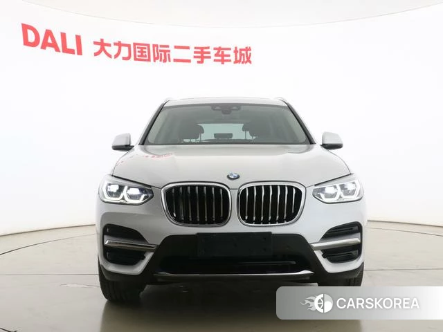 BMW X3 2021 Белый из Китая, фото 2