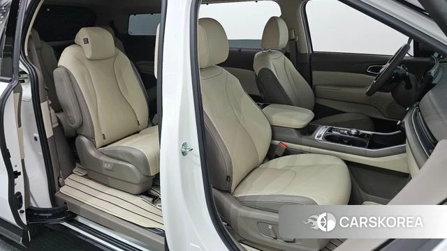 Kia The New Carnival 4th Generation 2025 Белый из Кореи, фото 2