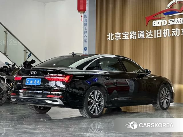 Audi A6L 2023 Черный из Китая, фото 2