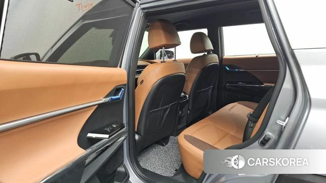 Ssangyong Torres 2022 Серебристо-серый из Кореи, фото 2