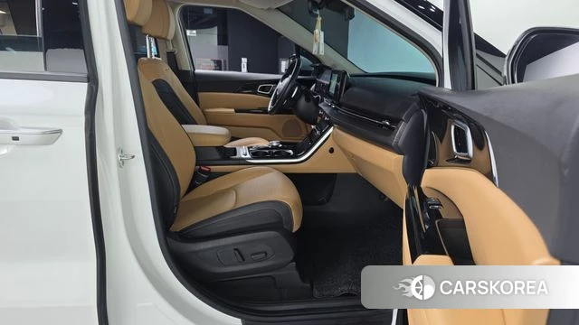 Kia Carnival 4th generation 2022 Белый из Кореи, фото 2