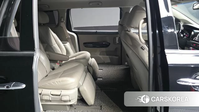 Kia The New Carnival 2018 Черный из Кореи, фото 2
