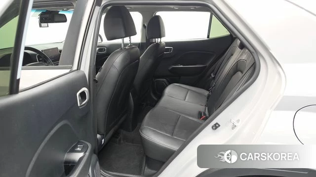 Hyundai Venue 2022 Серебряный из Кореи, фото 2