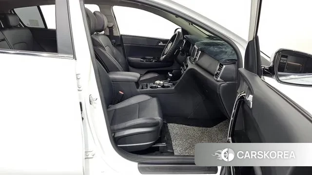 Kia Sportage 4th Generation 2018 Белый из Кореи, фото 2