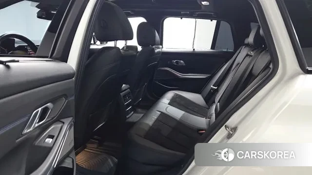 BMW 3 Series (G20) 2021 Белый из Кореи, фото 2