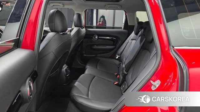 Mini Cooper Clubman 2023 Красный из Кореи, фото 2