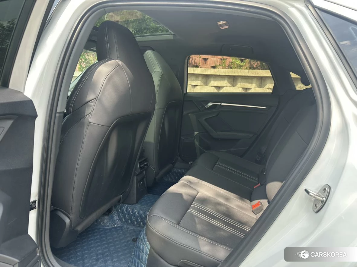 Audi A3 2021 Белый из Китая, фото 2
