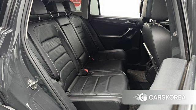 Volkswagen Tiguan second Generation 2020 Серый из Кореи, фото 2