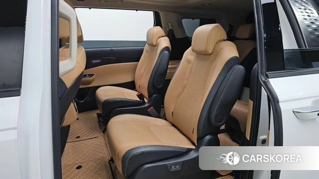 Kia Carnival 4th generation 2023 Белый из Кореи, фото 2