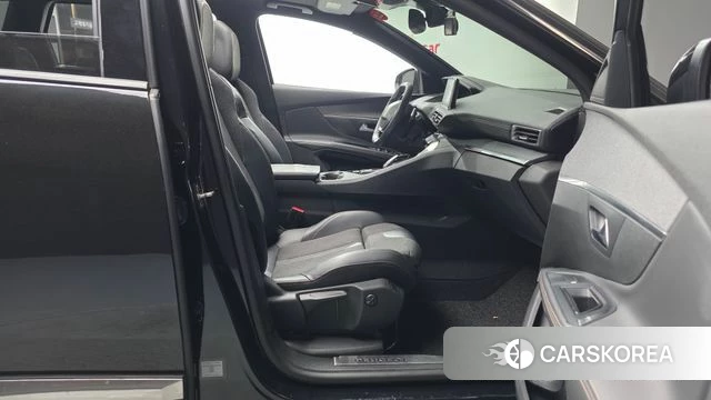 Peugeot 5008 second generation 2018 Черный из Кореи, фото 2